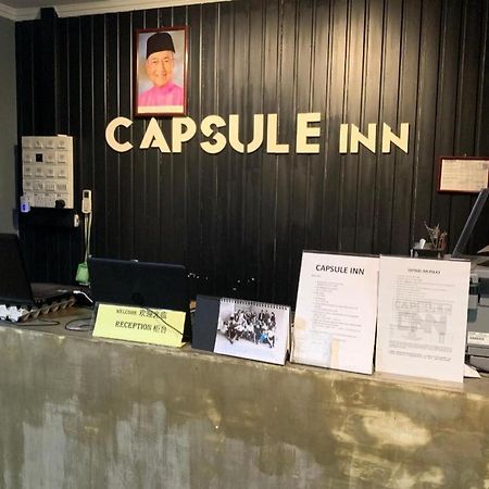 Spot On 89726 Capsule Inn Кота-Кинабалу Экстерьер фото