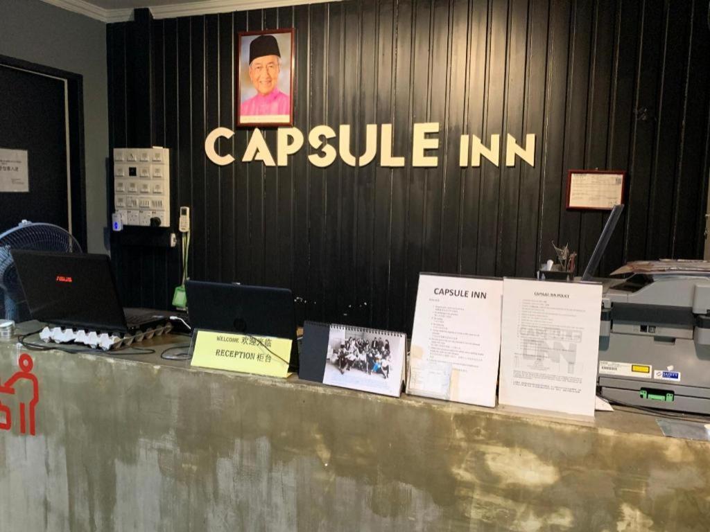 Spot On 89726 Capsule Inn Кота-Кинабалу Экстерьер фото