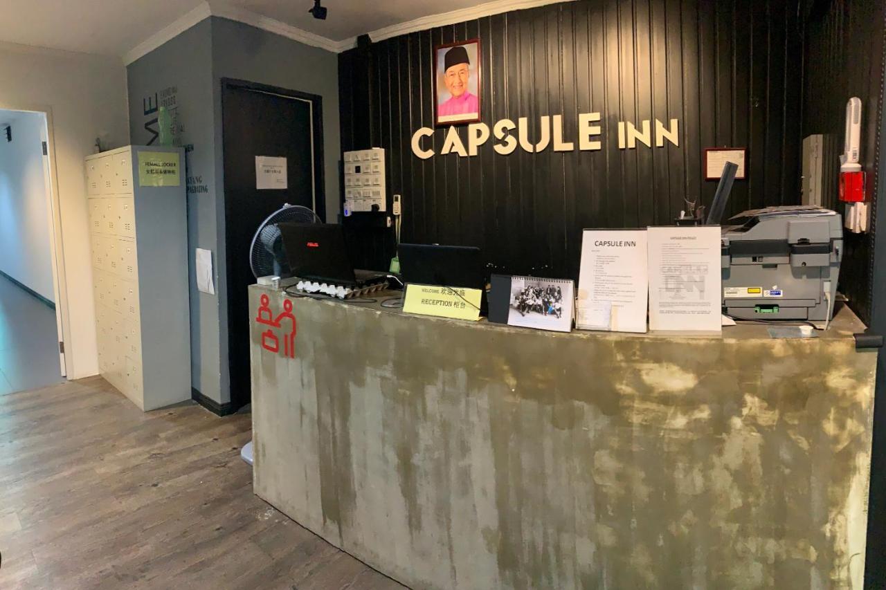 Spot On 89726 Capsule Inn Кота-Кинабалу Экстерьер фото